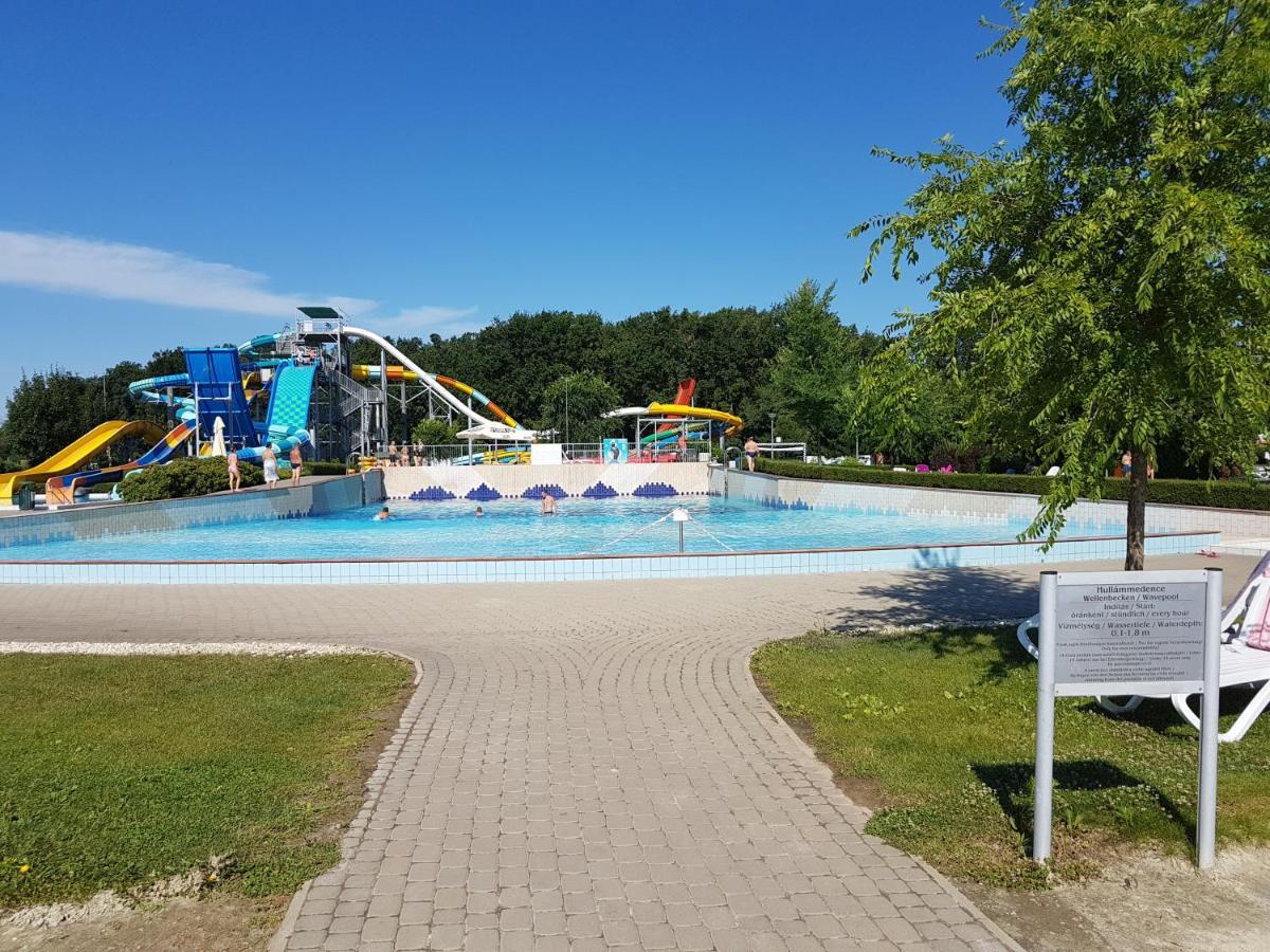 Zafir Sziget Apartman Sárvár Exterior foto
