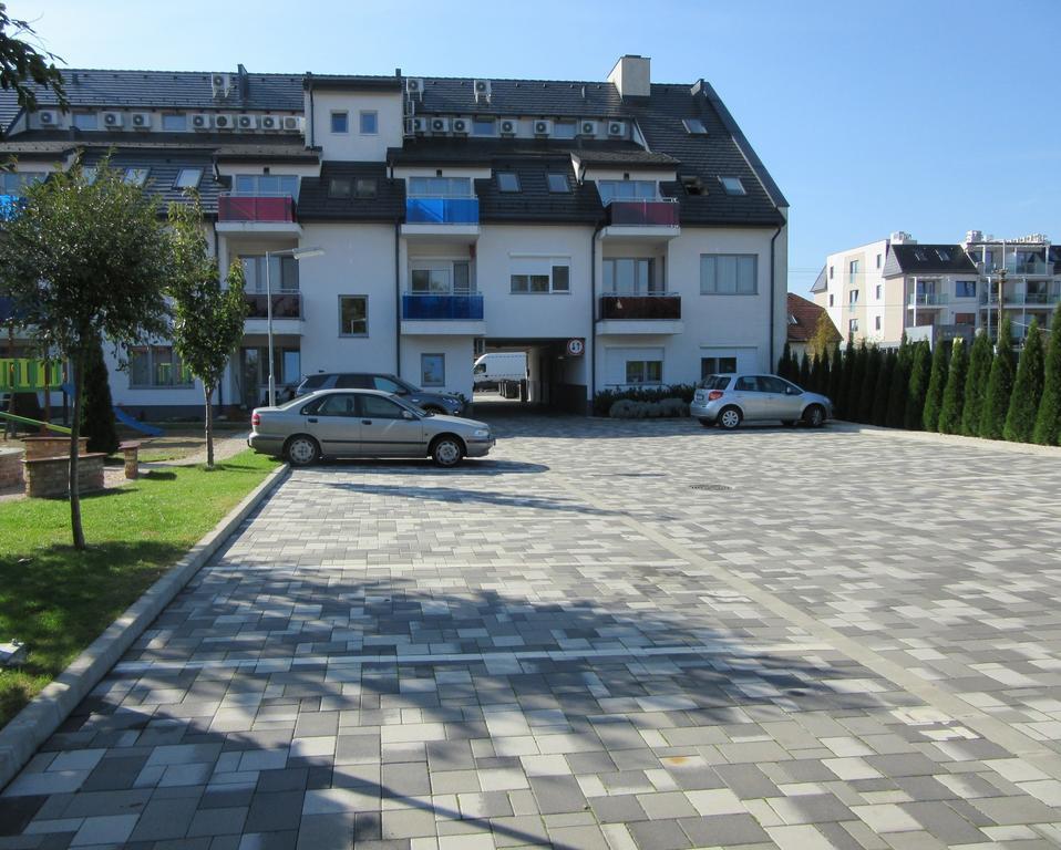 Zafir Sziget Apartman Sárvár Exterior foto