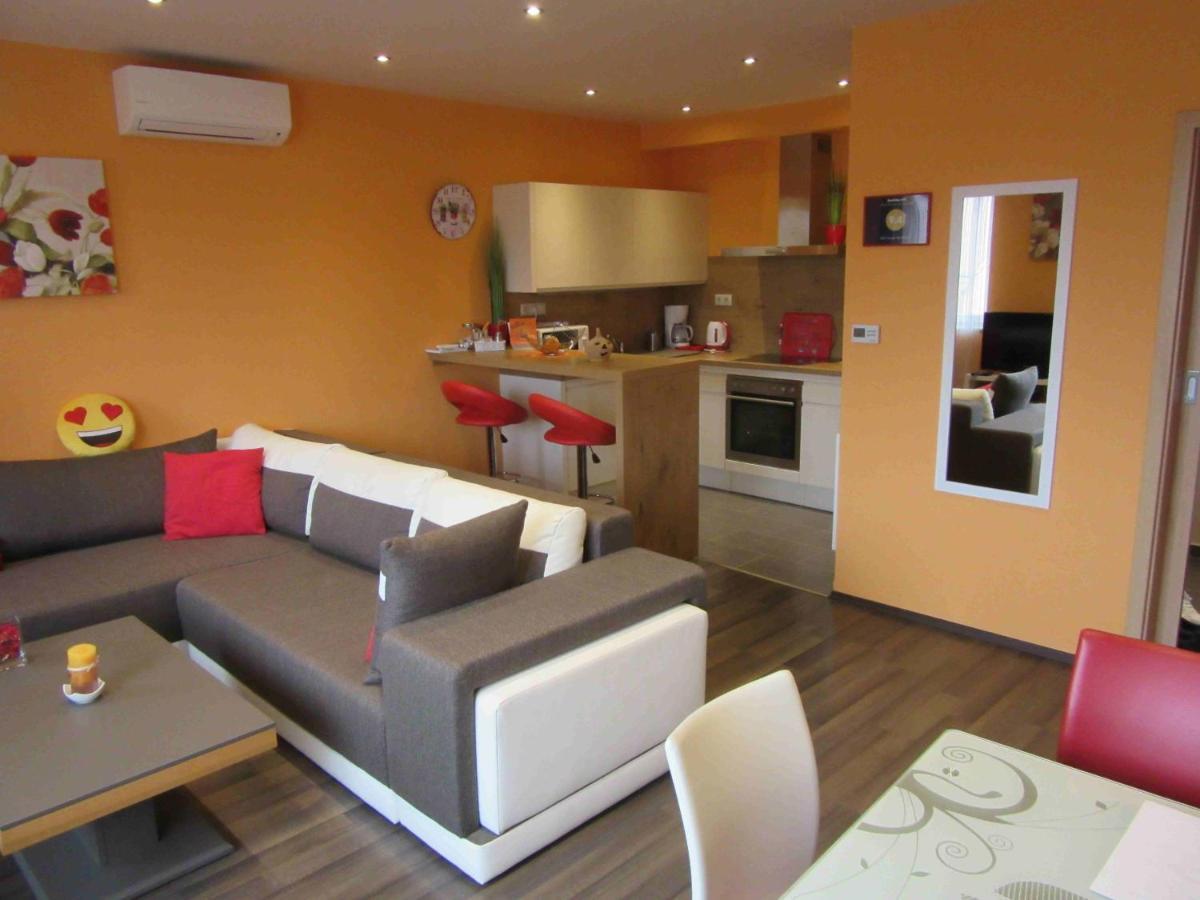 Zafir Sziget Apartman Sárvár Exterior foto